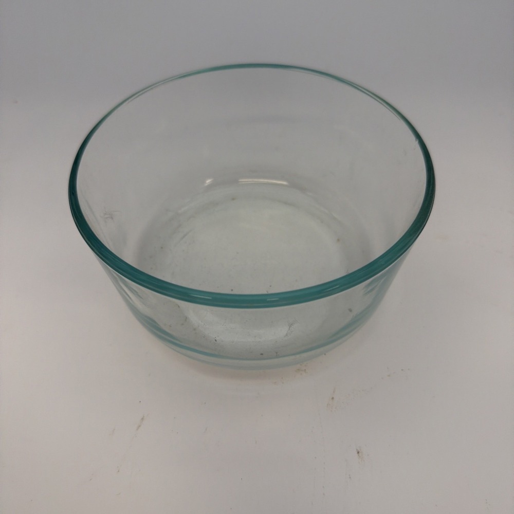 Pyrex Bowl #7201 Made In USA Glass Bowl (1qt)